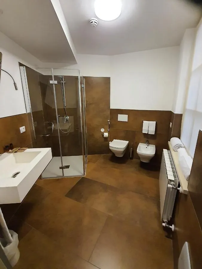 אדולו Touring Hotel & Spa